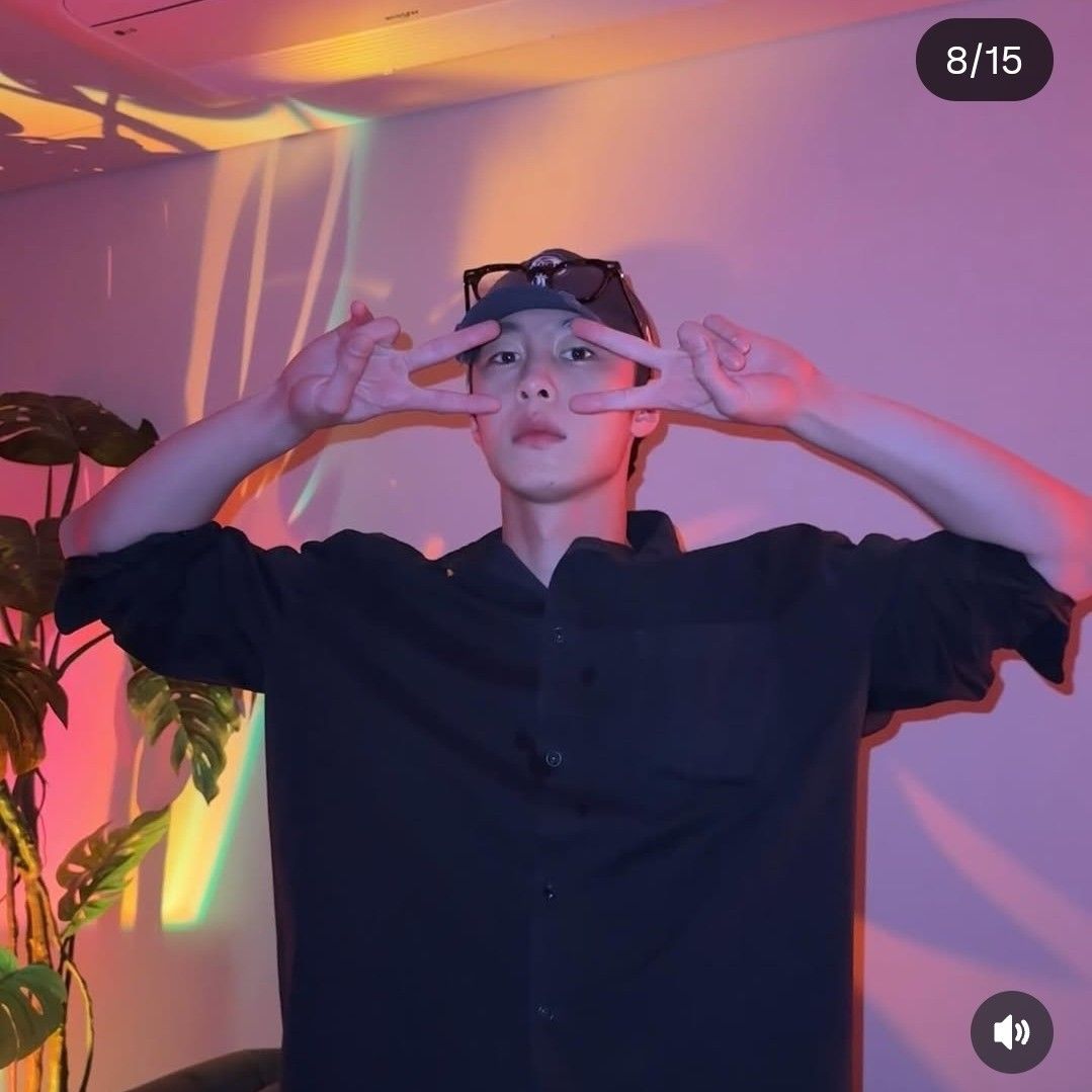 Recent activity shot of Lee Jaewook