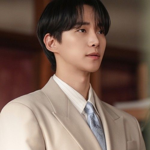 粉丝拍下的李俊昊瞬间