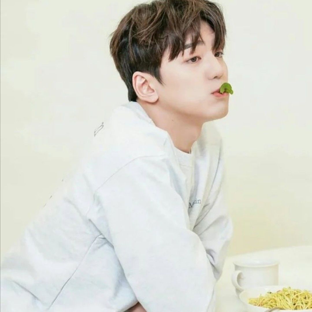 A moment captured by a fan of Kim Minkyu