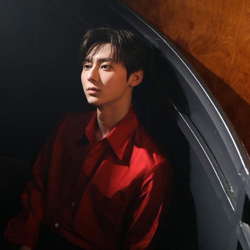 A moment captured by a fan of Hwang Minhyun