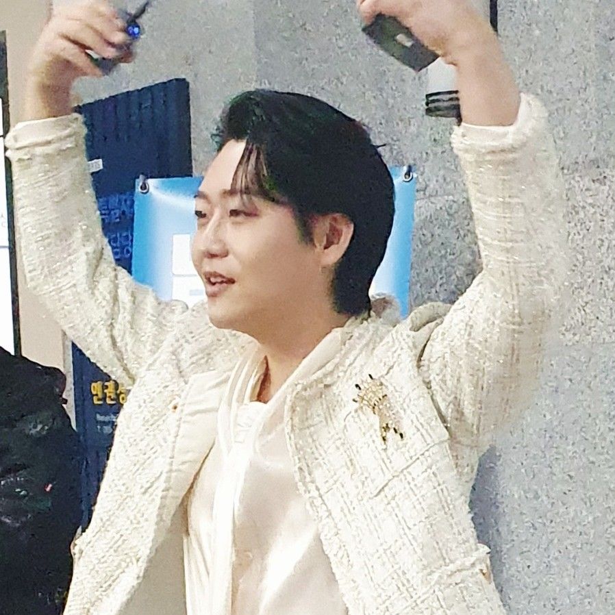 ファンが撮影したミン・スヒョンの瞬間