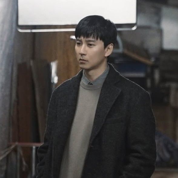 Recent activity shot of Kim Namgil