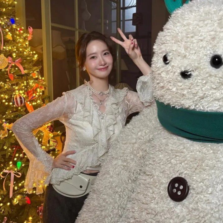 Hottest celeb community feed today