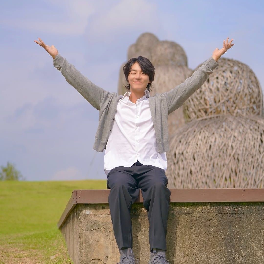 Recent activity shot of Yoon Shiyoon
