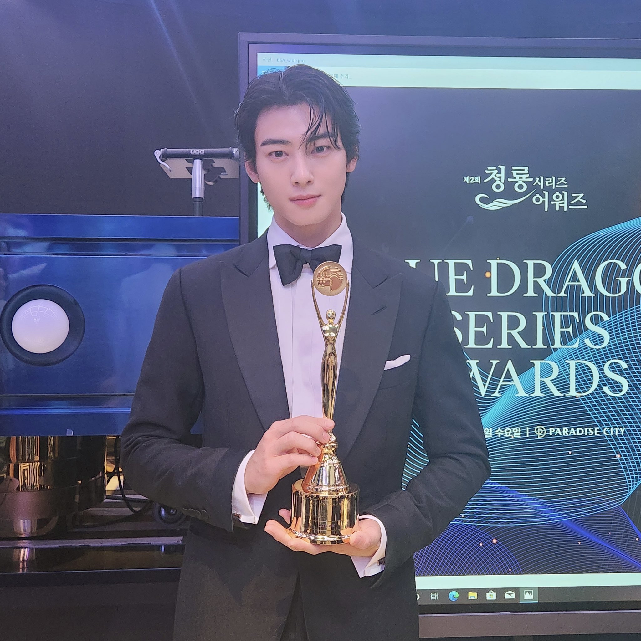 Momen yang diabadikan oleh penggemar Cha Eunwoo