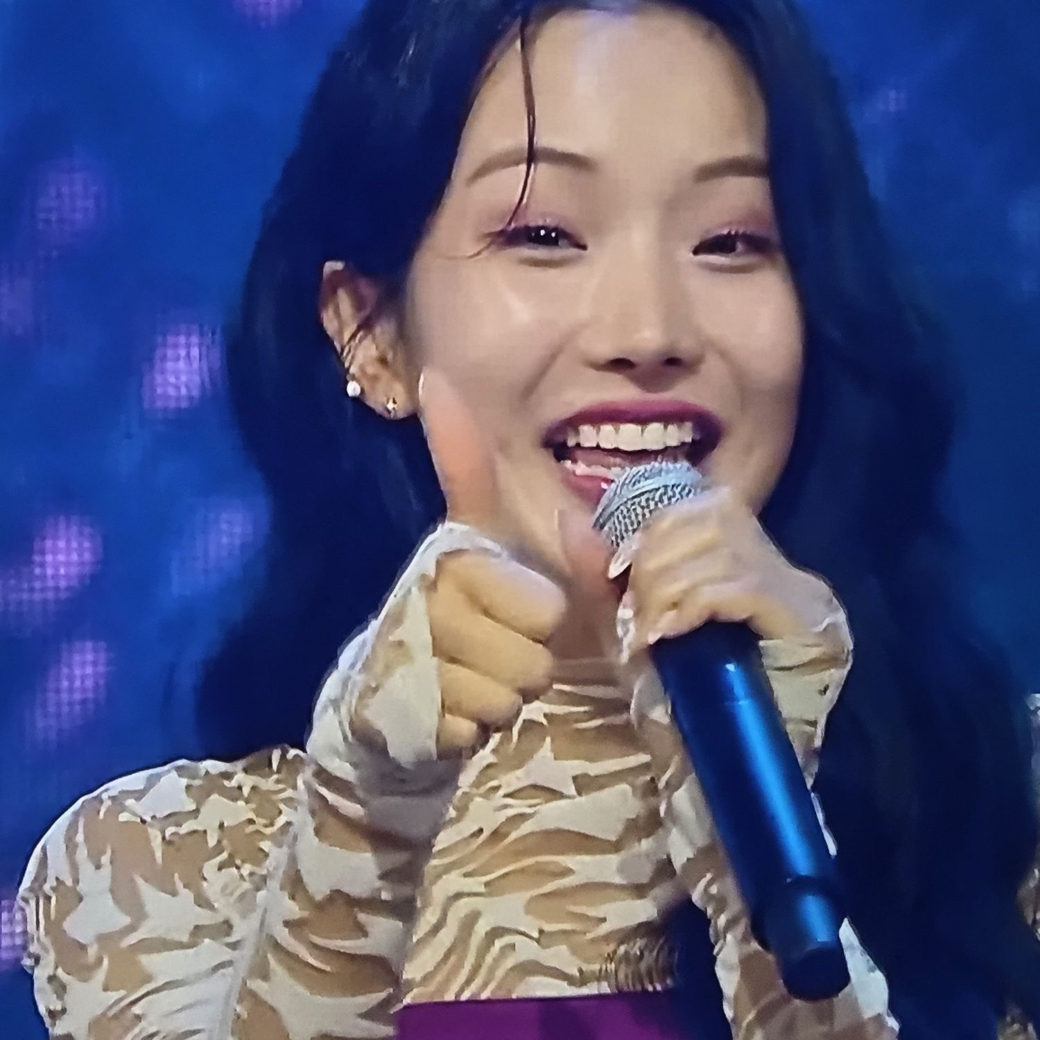 Behind-the-scenes cut of Kim Soyeon (2004)