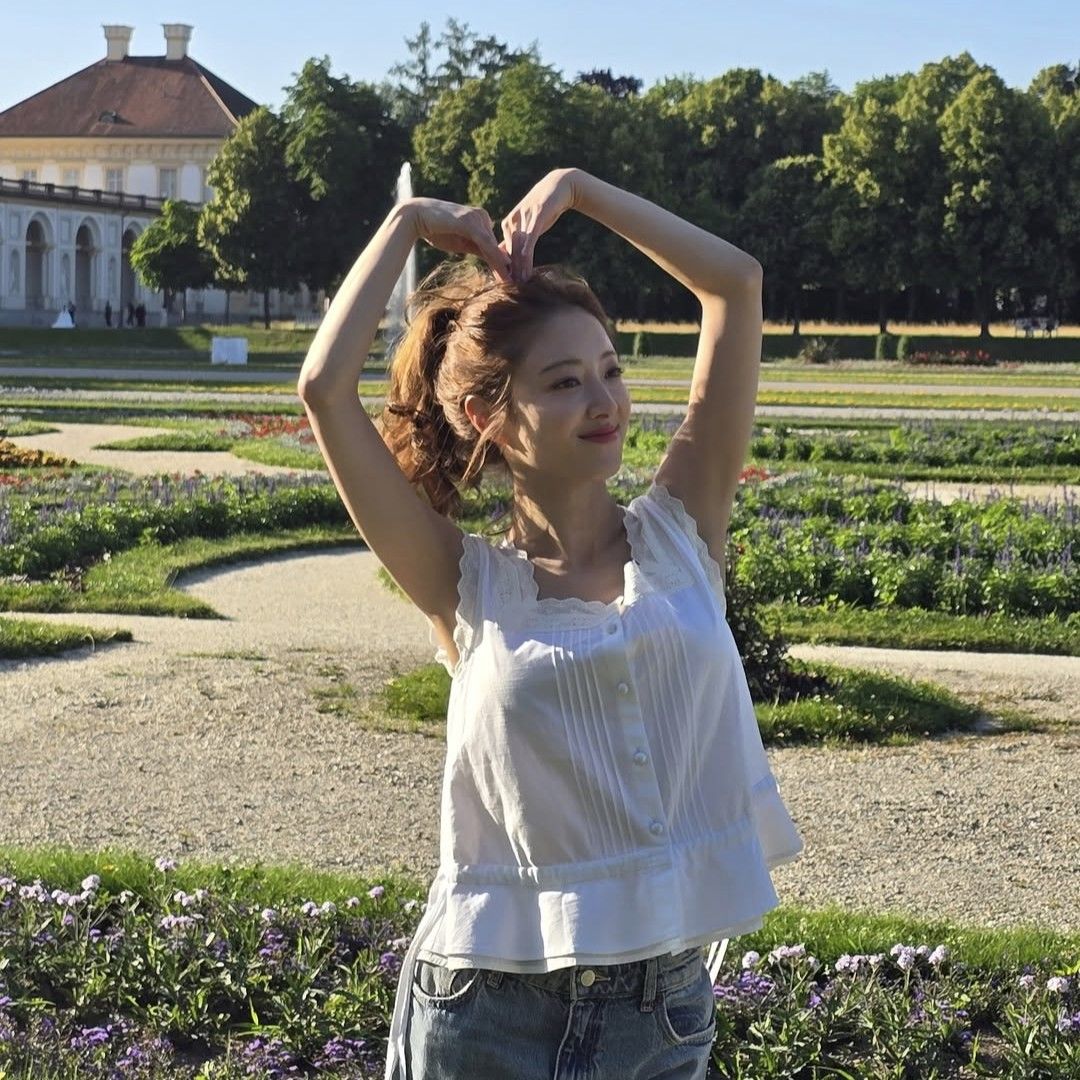 Recent activity shot of Lee Seyoung