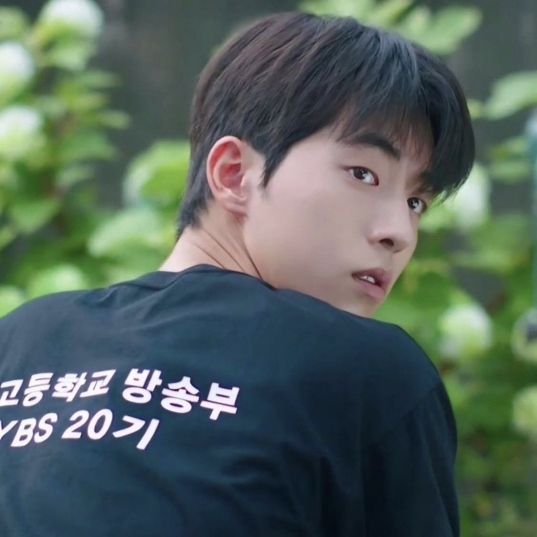 Behind-the-scenes cut of Nam Joohyuk