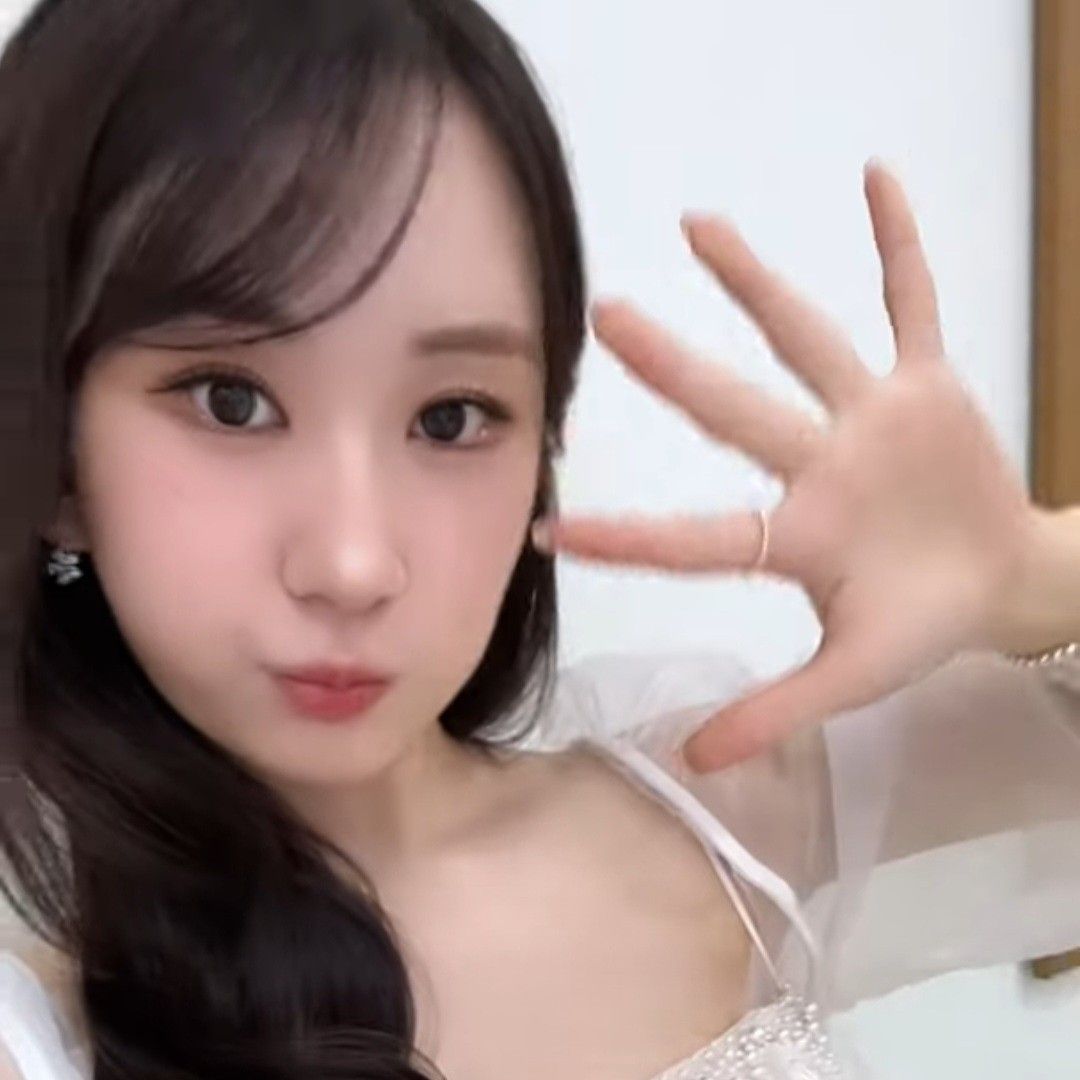 Latest photo of Jeon Yujin