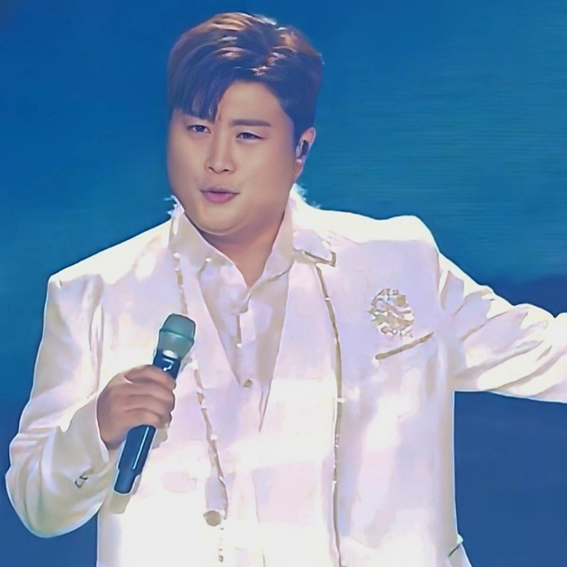 Recent activity shot of Kim Hojoong