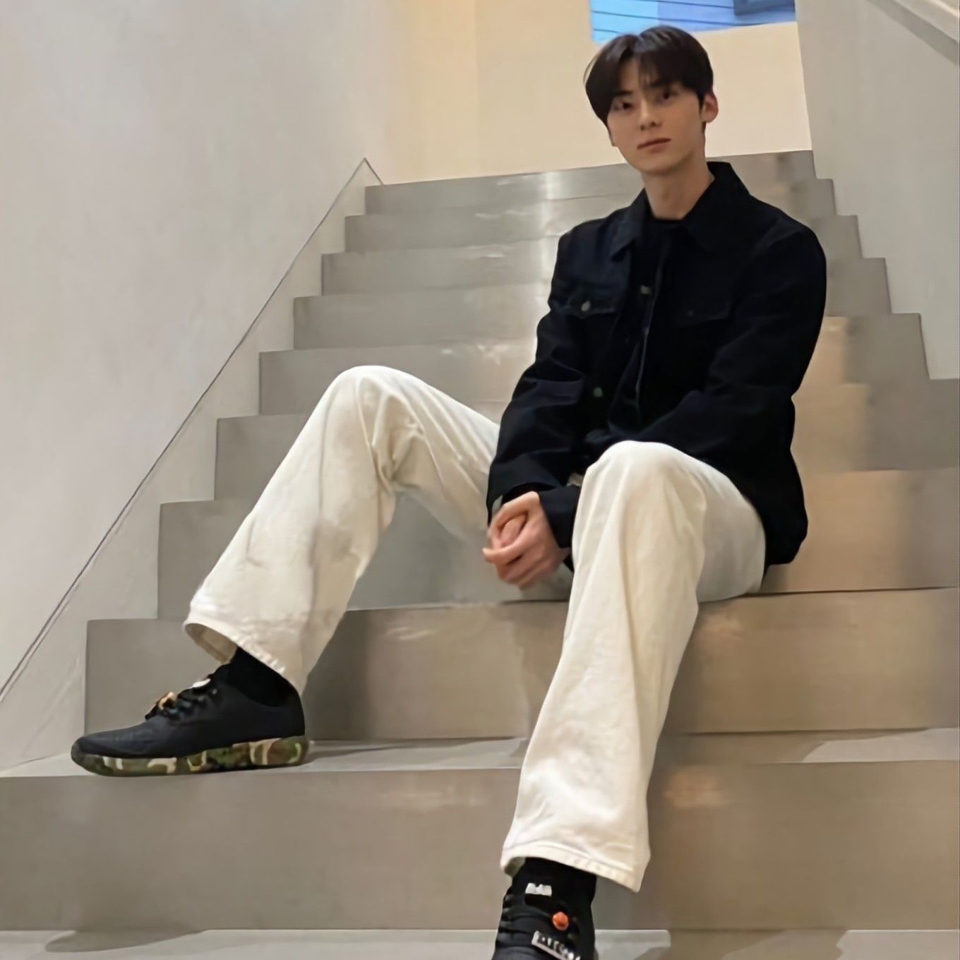 Recent activity shot of Hwang Minhyun