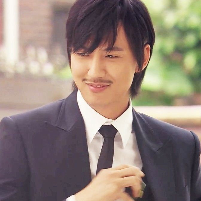 Behind-the-scenes cut of Kim Namgil