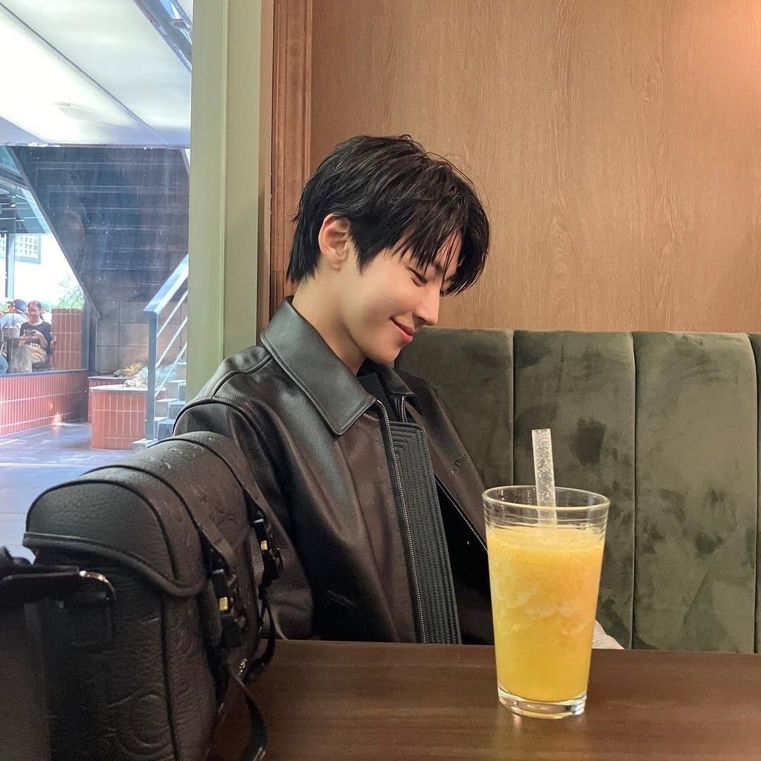 Recent activity shot of Hwang Inyoup