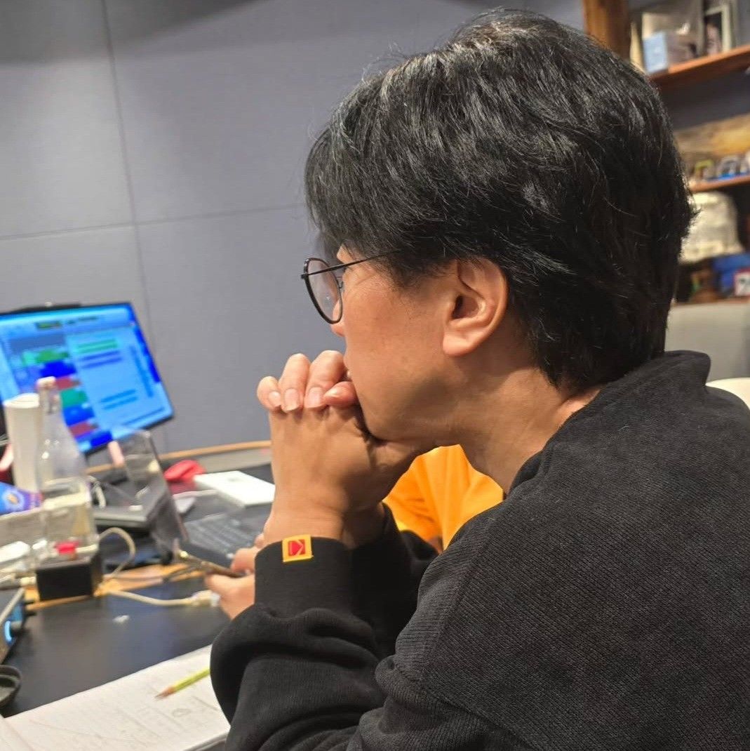 A moment captured by a fan of Bak Changgeun