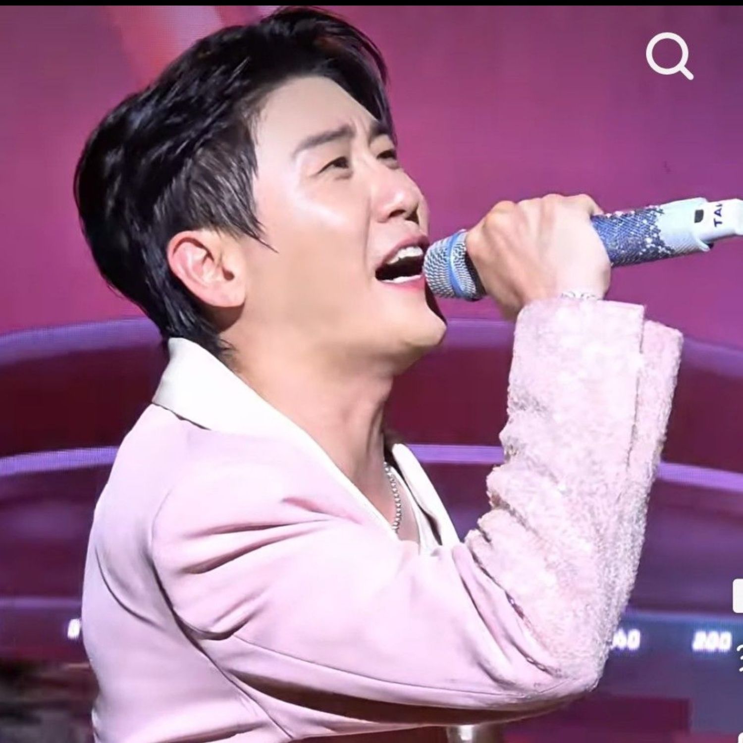 영탁의 최신 사진