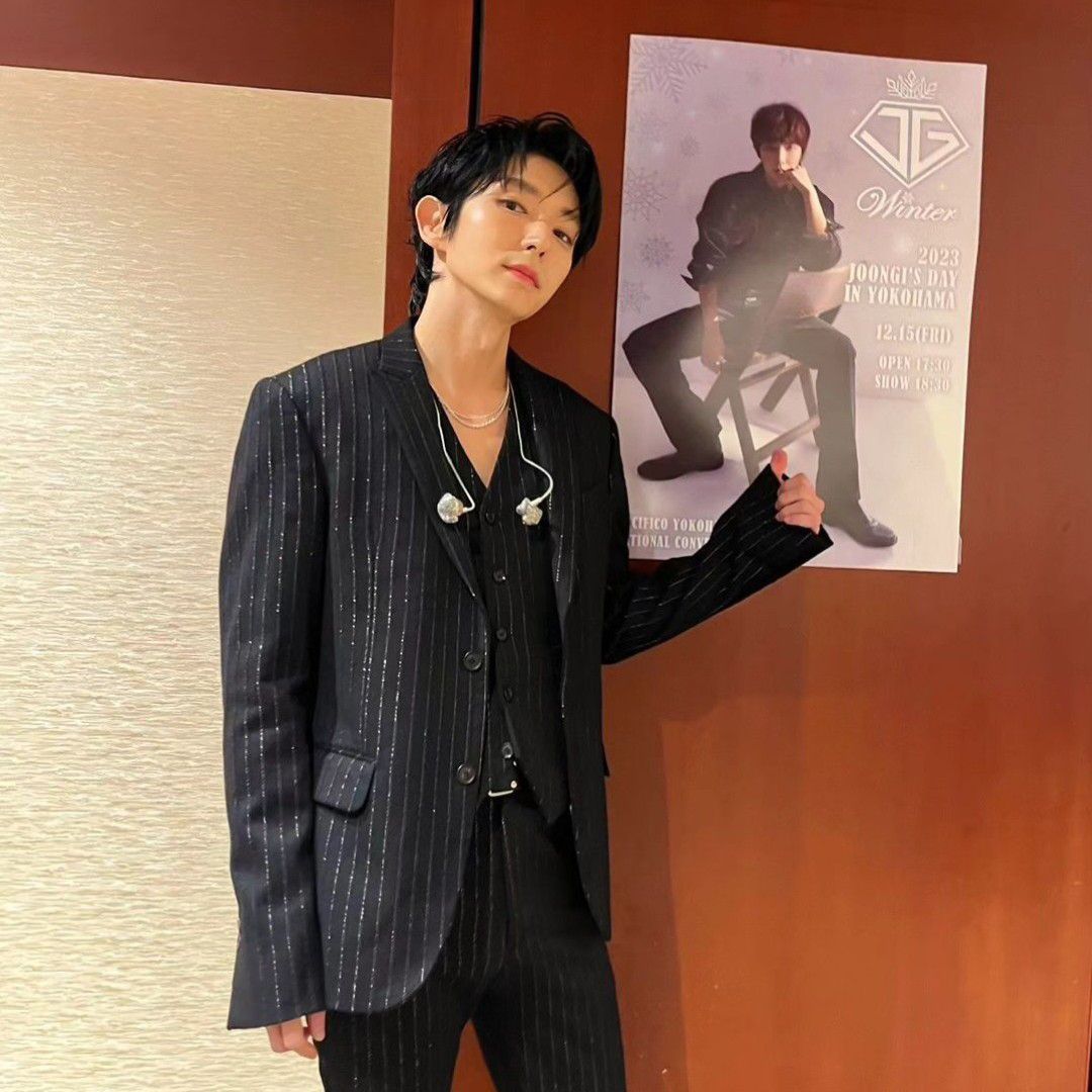 Recent activity shot of Lee Joongi