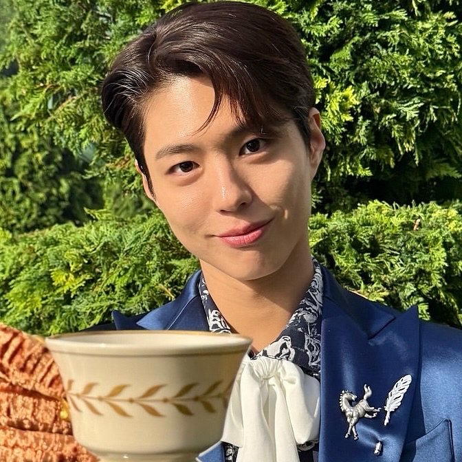 Behind-the-scenes cut of Park Bogum