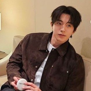 Latest photo of Nam Joohyuk