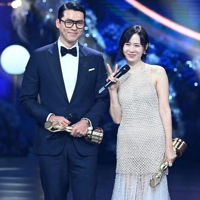 A moment captured by a fan of Hyun Bin