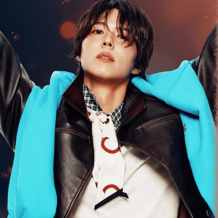 Recent activity shot of Park Bogum