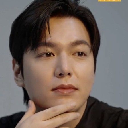 イ・ミンホの最近の活動ショット