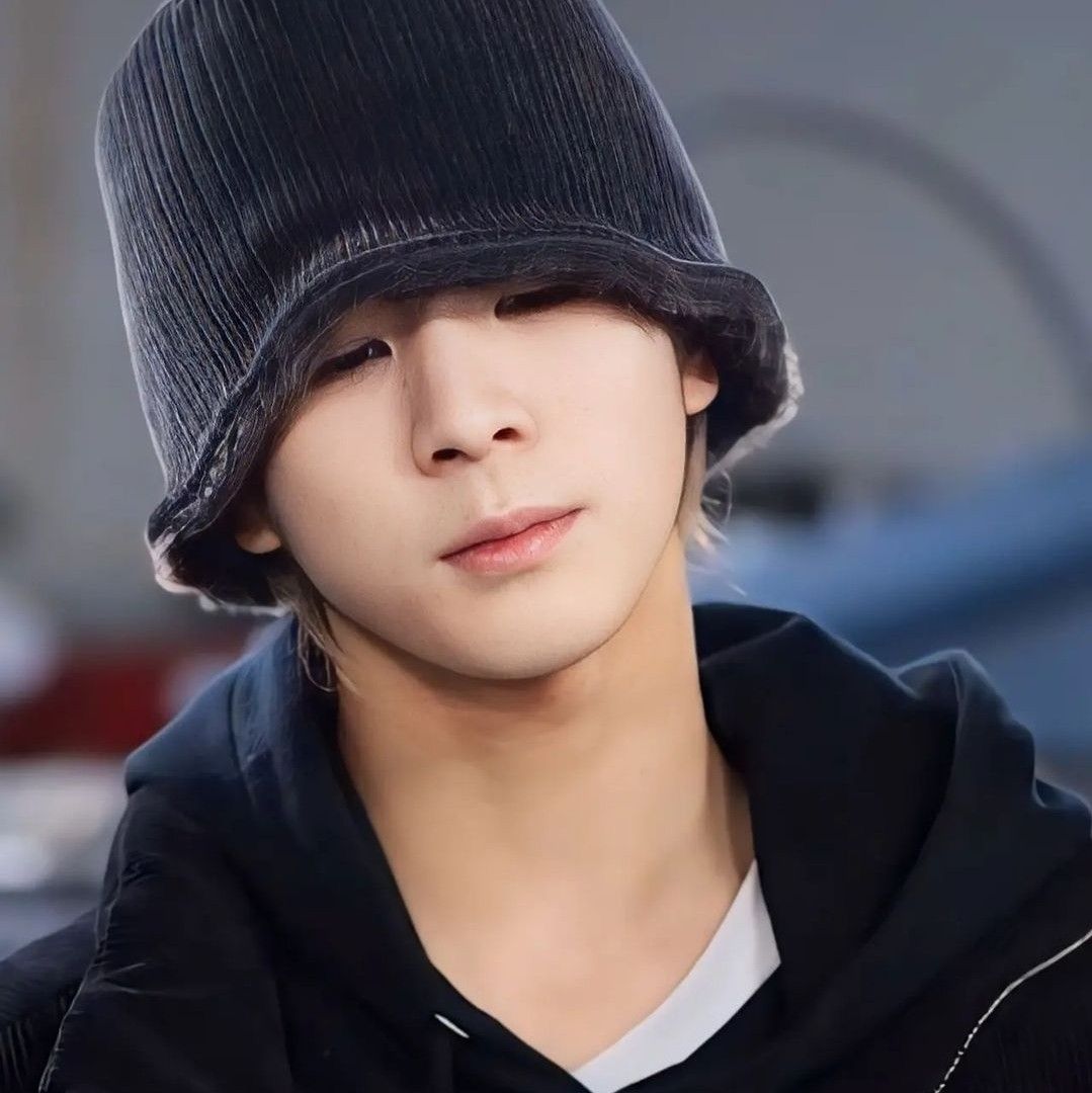 Latest photo of Jeong Dongwon
