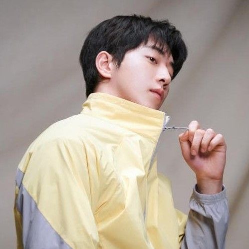 Behind-the-scenes cut of Nam Joohyuk