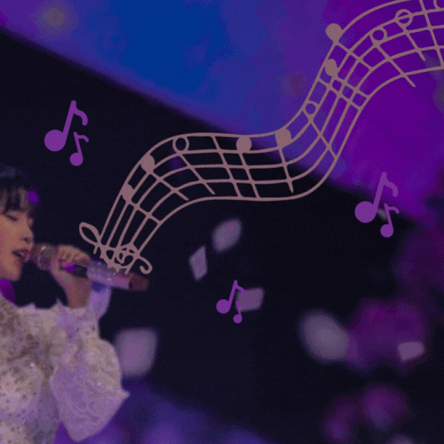 Foto kegiatan terbaru dari IU