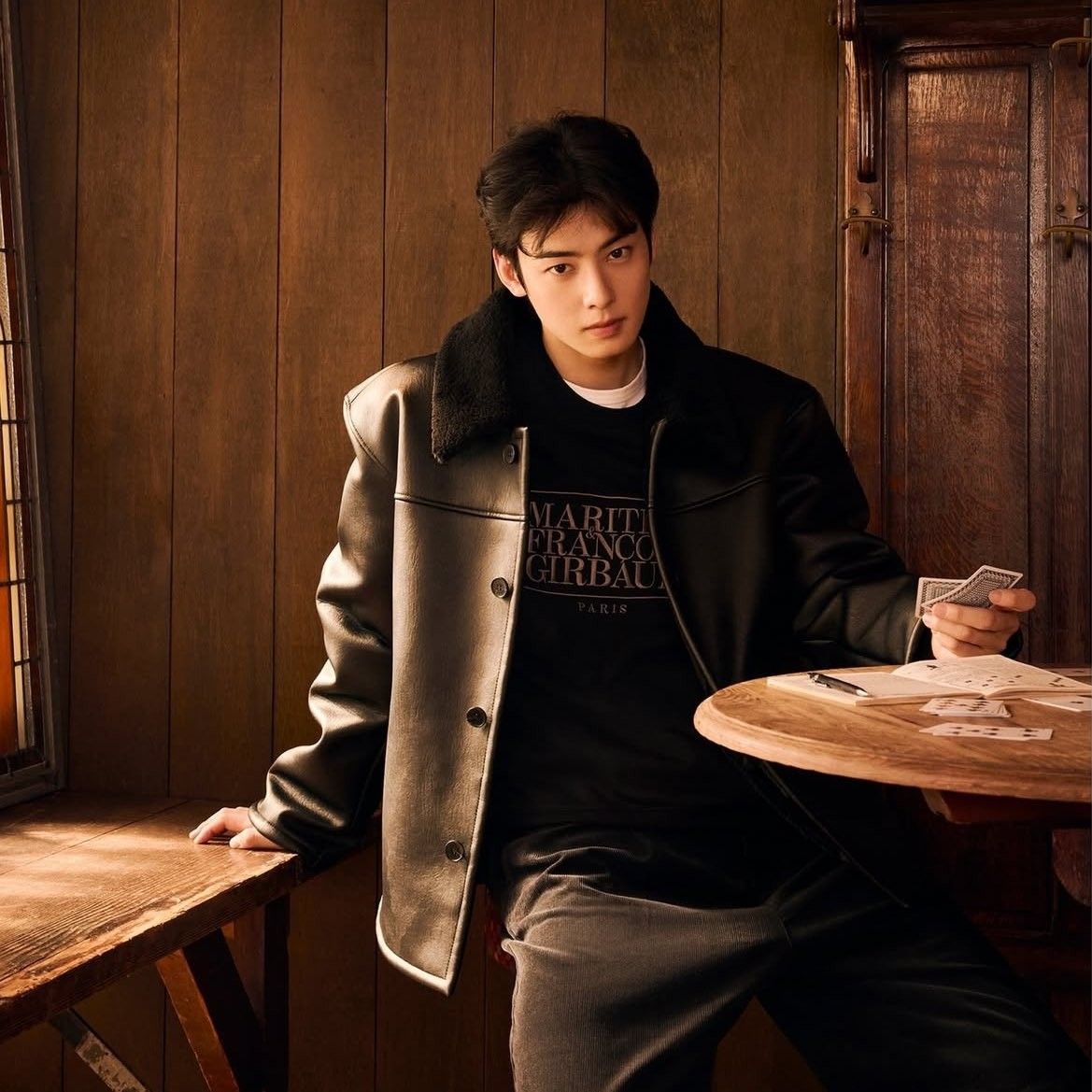 A moment captured by a fan of Cha Eunwoo