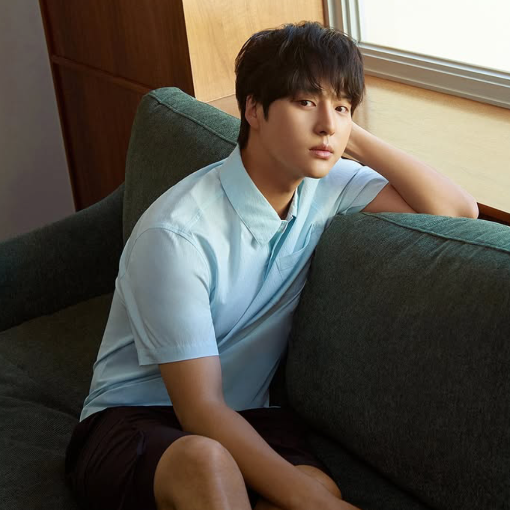 Latest photo of Yang Sejong