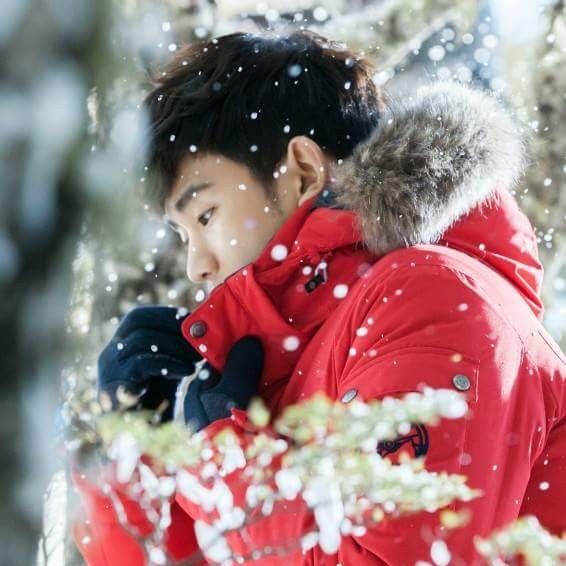 金秀賢的幕後花絮