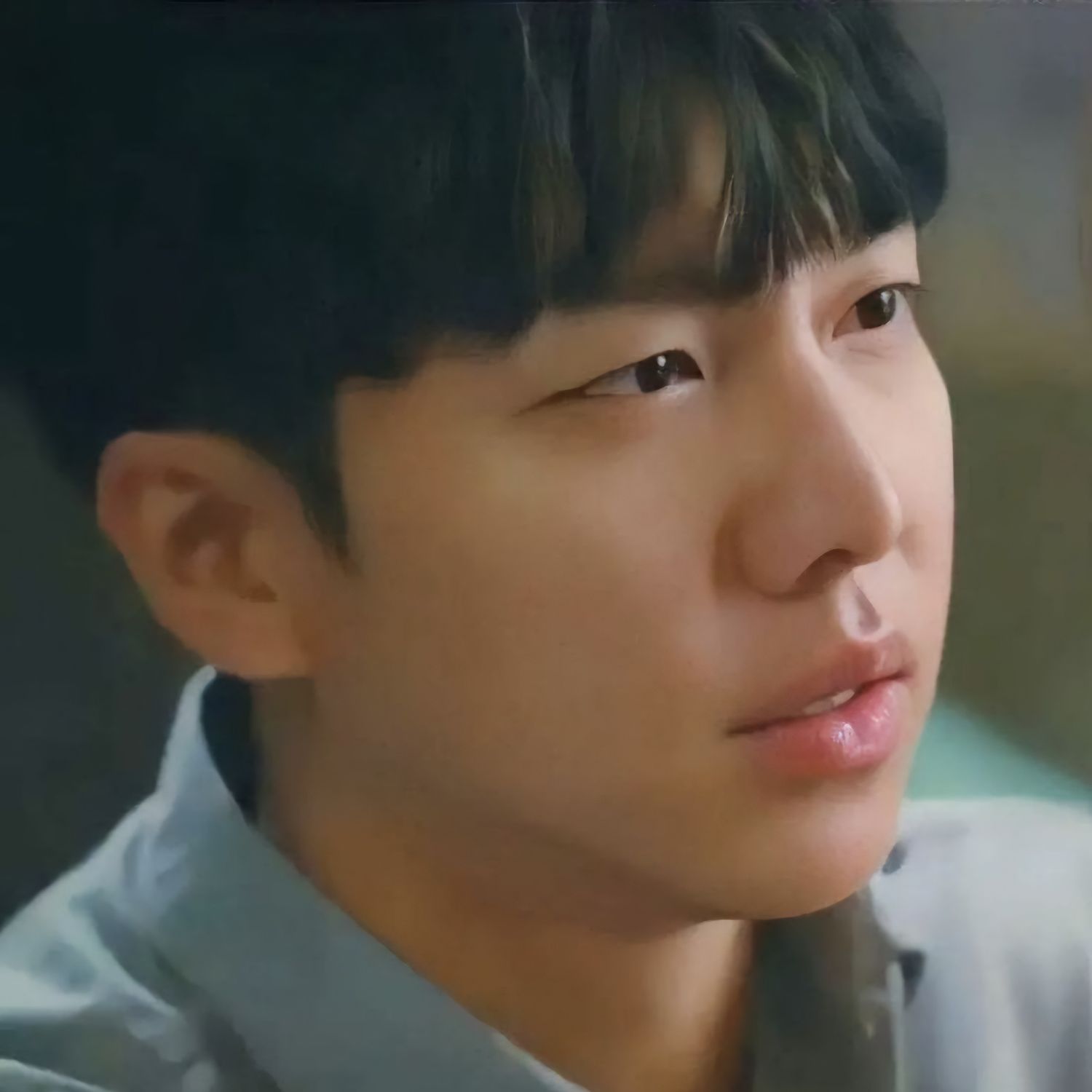 Behind-the-scenes cut of Lee Seunggi