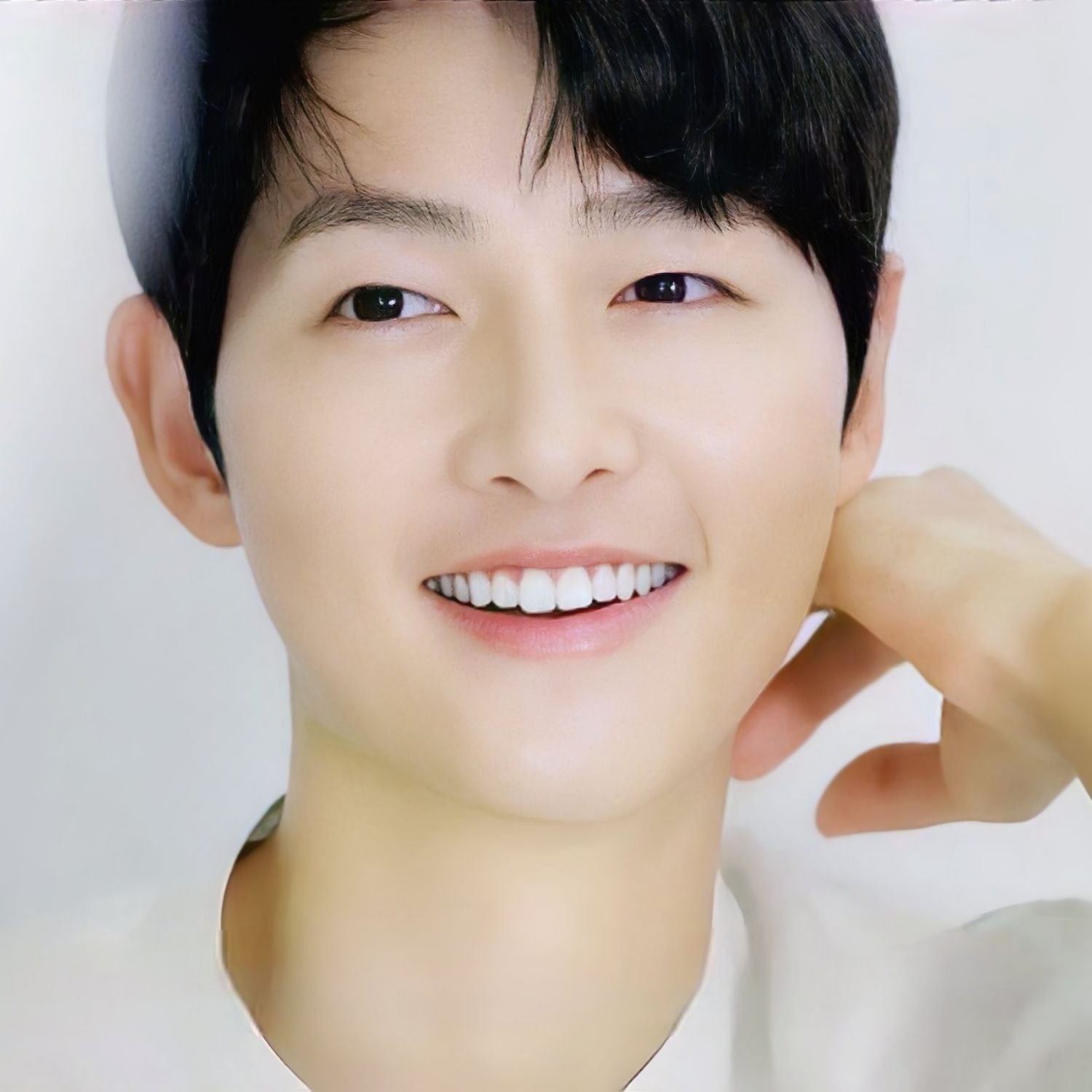 Behind-the-scenes cut of Song Joongki