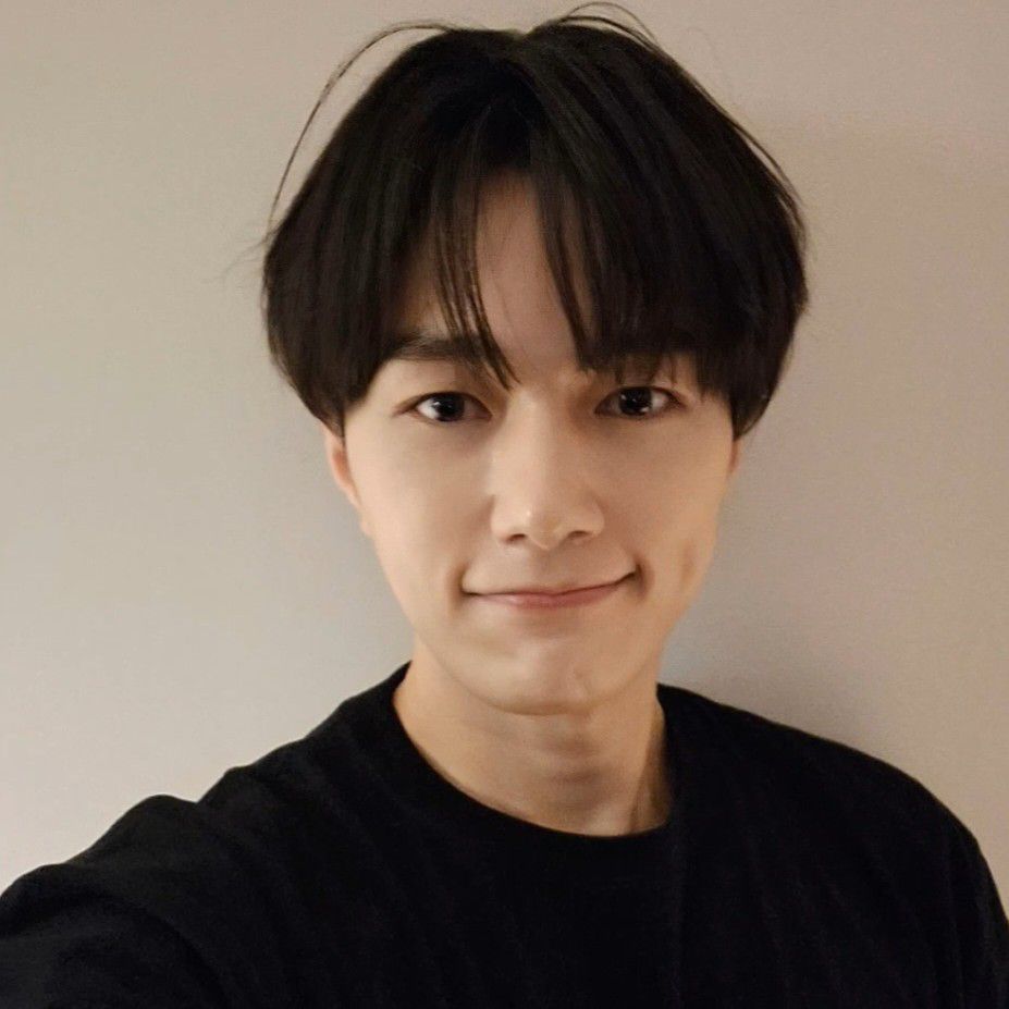 キム・ミョンス (エル)の最近の活動ショット