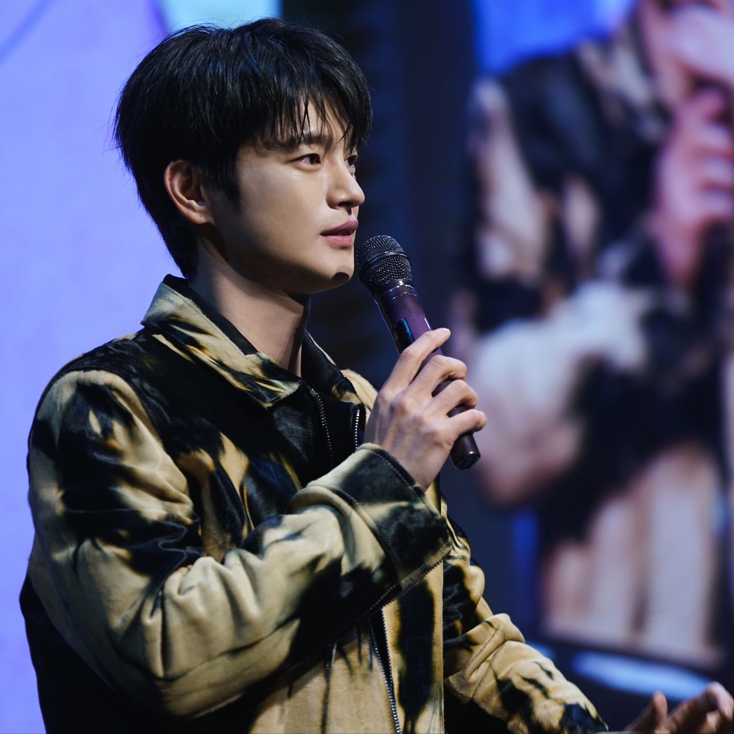 ソ・イングクの最近の活動ショット