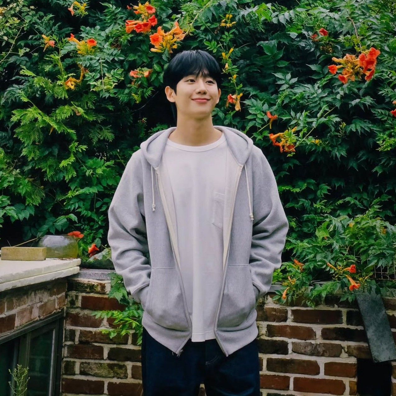 Latest photo of Jung Haein