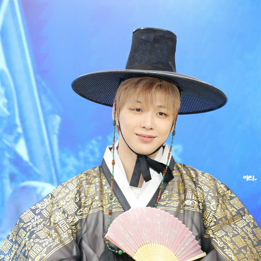 A moment captured by a fan of Secret Garden