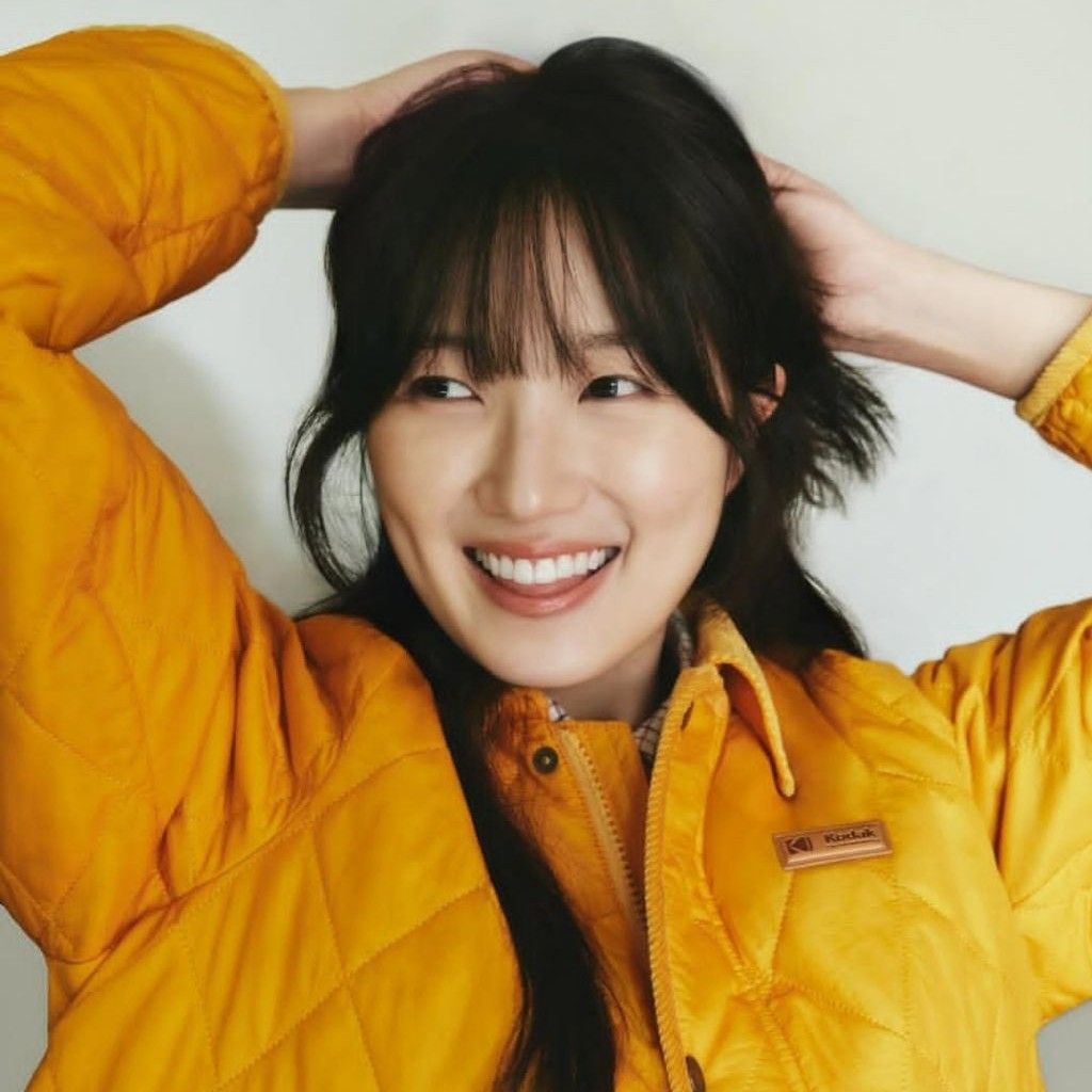 Latest photo of Kim Hyeyoon