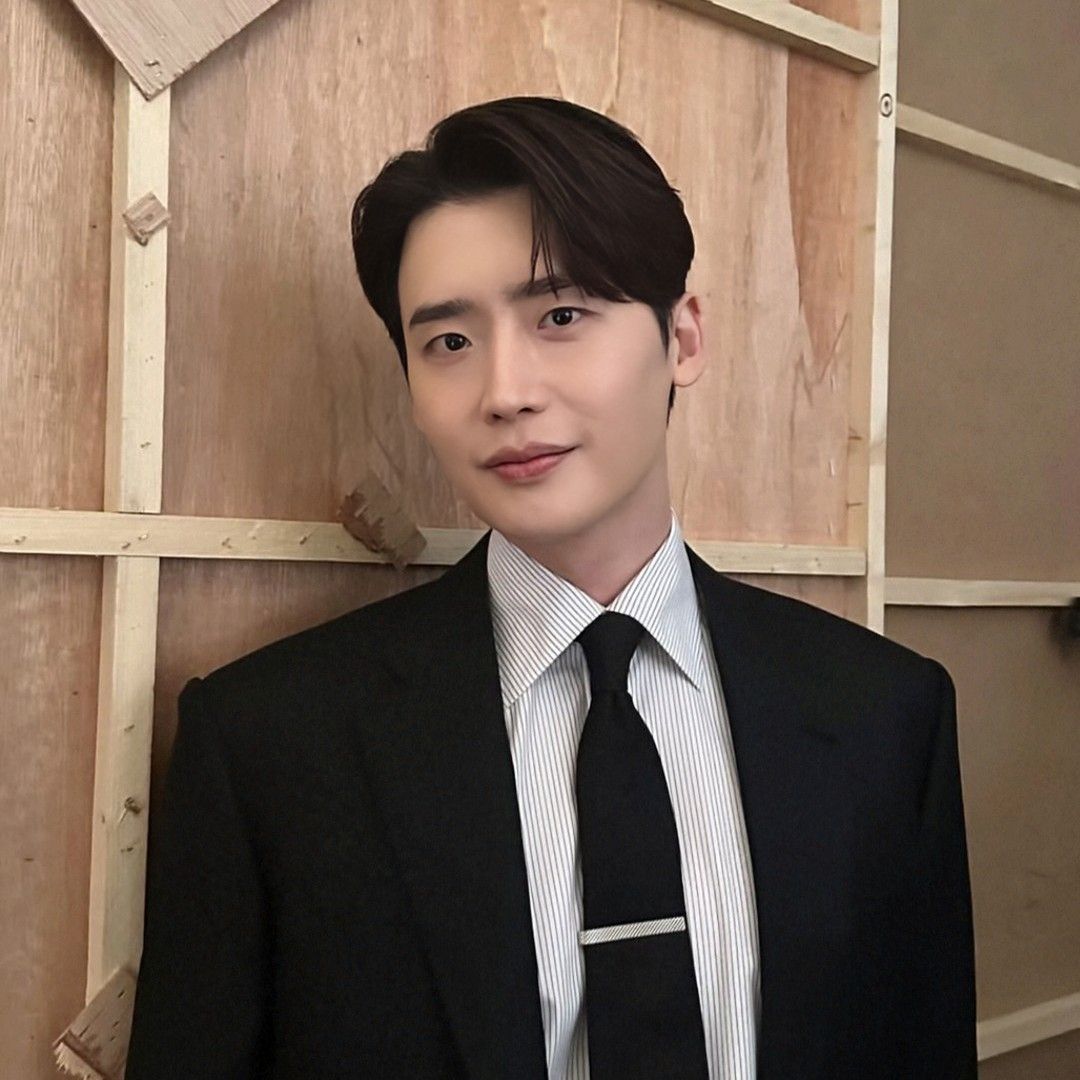 李鍾碩的最新照片