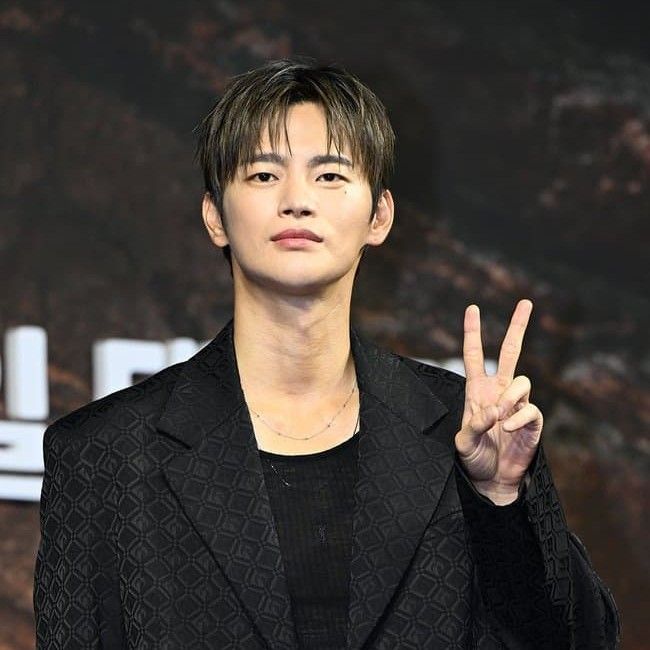 Behind-the-scenes cut of Seo Inguk