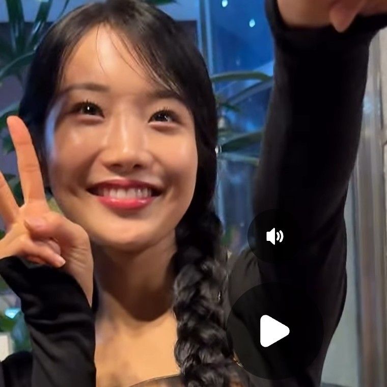 Recent activity shot of Kim Soyeon (2004)