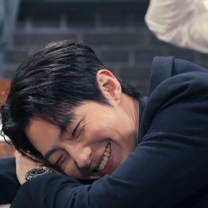 Latest photo of Hwang Inyoup