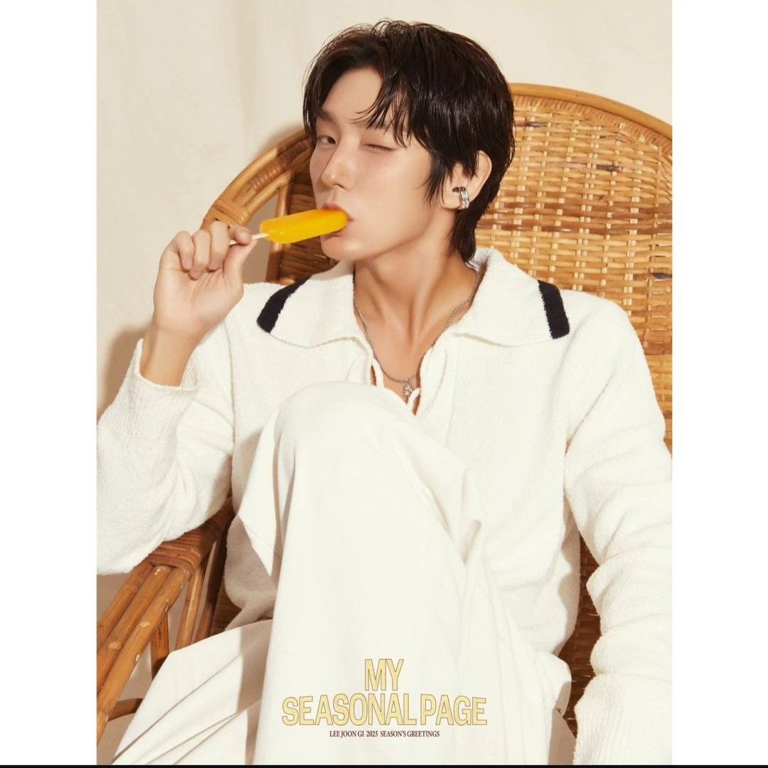 Behind-the-scenes cut of Lee Joongi