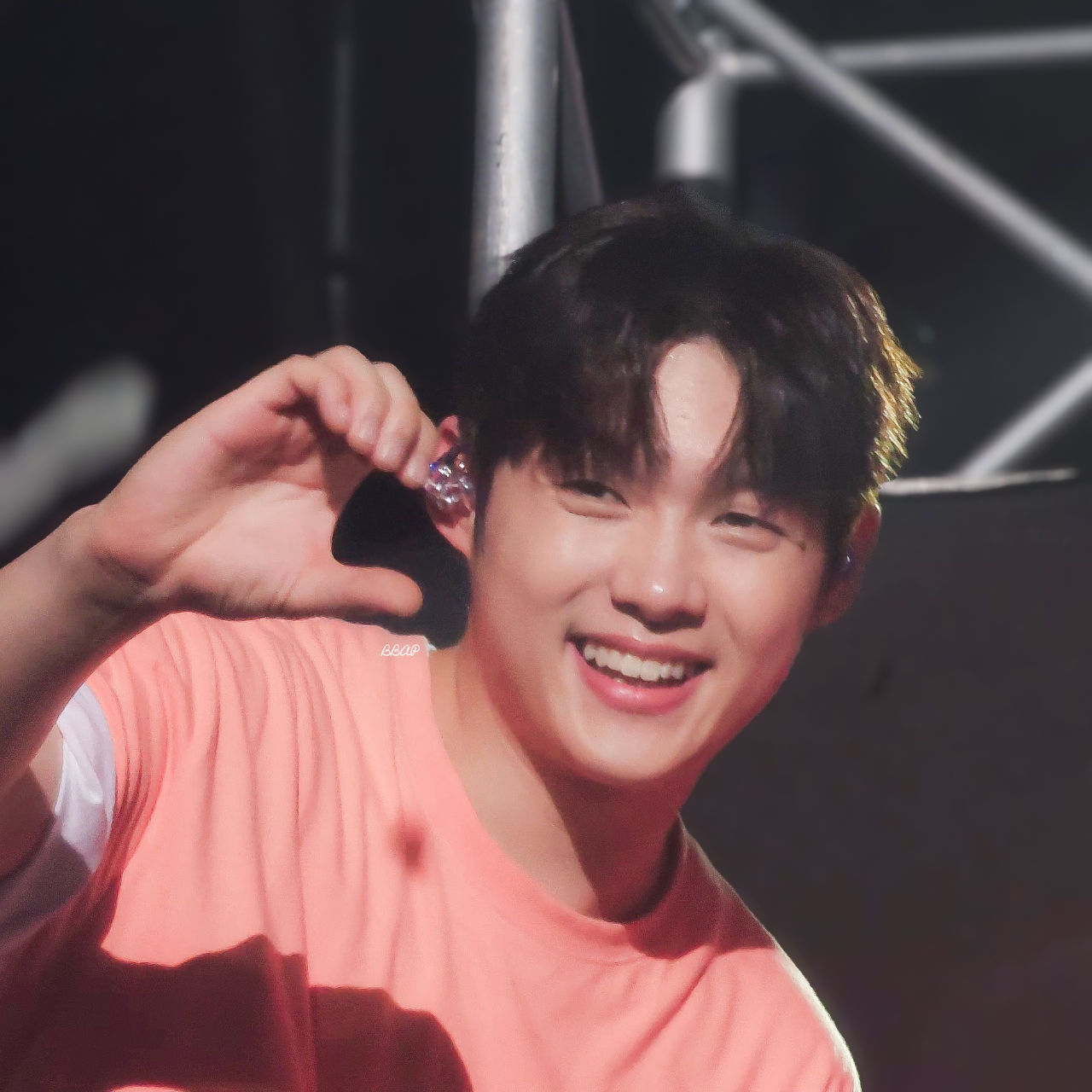 Behind-the-scenes cut of Choi Jaemyeong