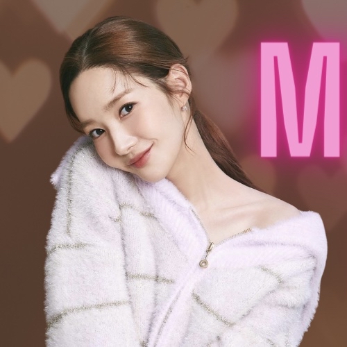 Latest photo of Park Minyoung