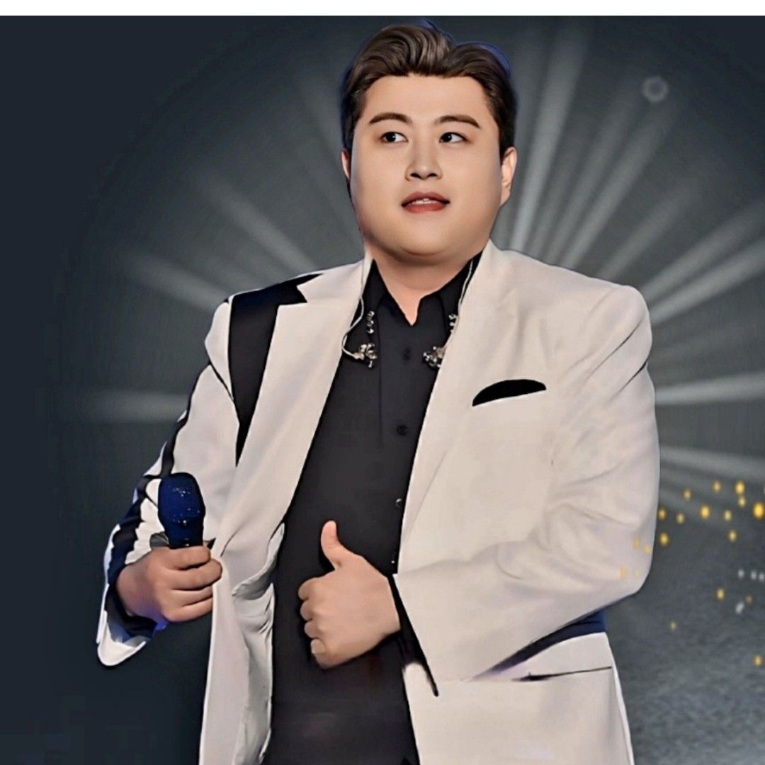 Recent activity shot of Kim Hojoong