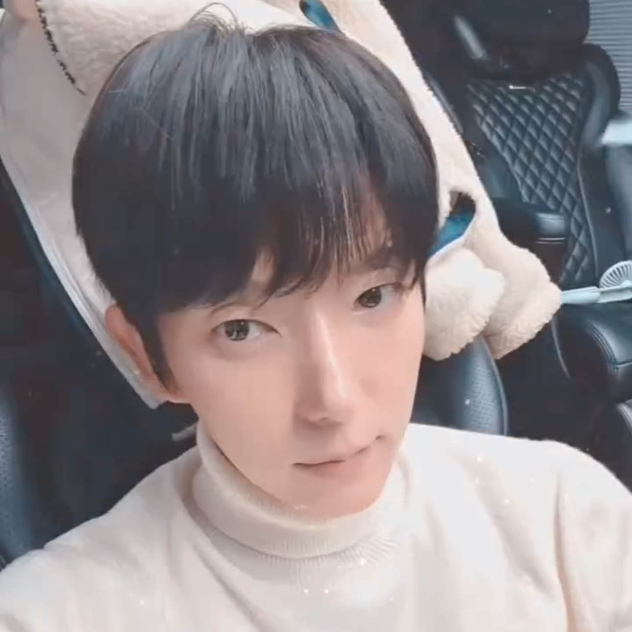 Behind-the-scenes cut of Lee Joongi