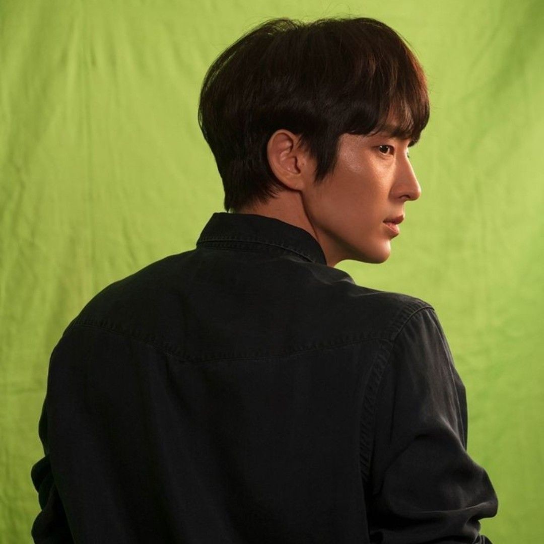 Recent activity shot of Lee Joongi