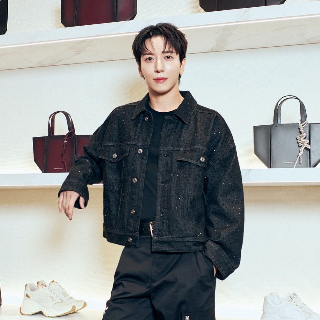 Recent activity shot of Jung Yonghwa