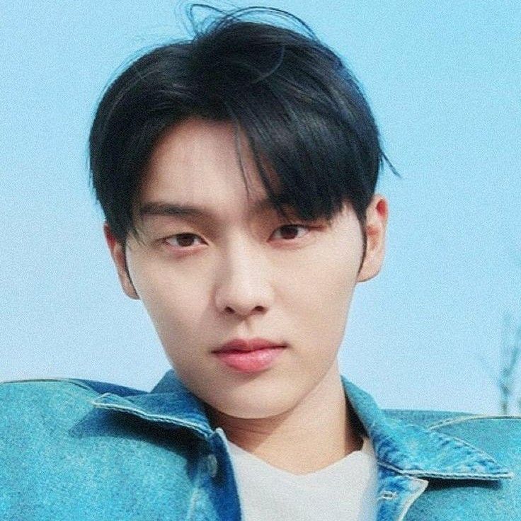 Behind-the-scenes cut of Choi Hyunwook